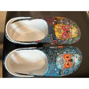 Crocs Classic Clogs Day of the Dead skulls limited edition